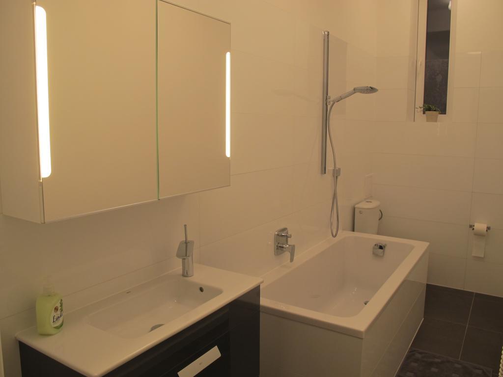 شقة Apartament Czapskich Big House كراكوفيا الغرفة الصورة